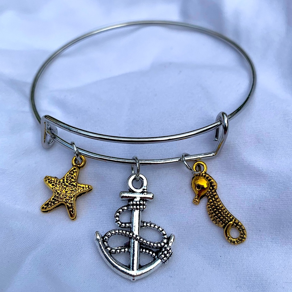 Brand New! Handmade! Adjustable Charm Bangle Bracelet!